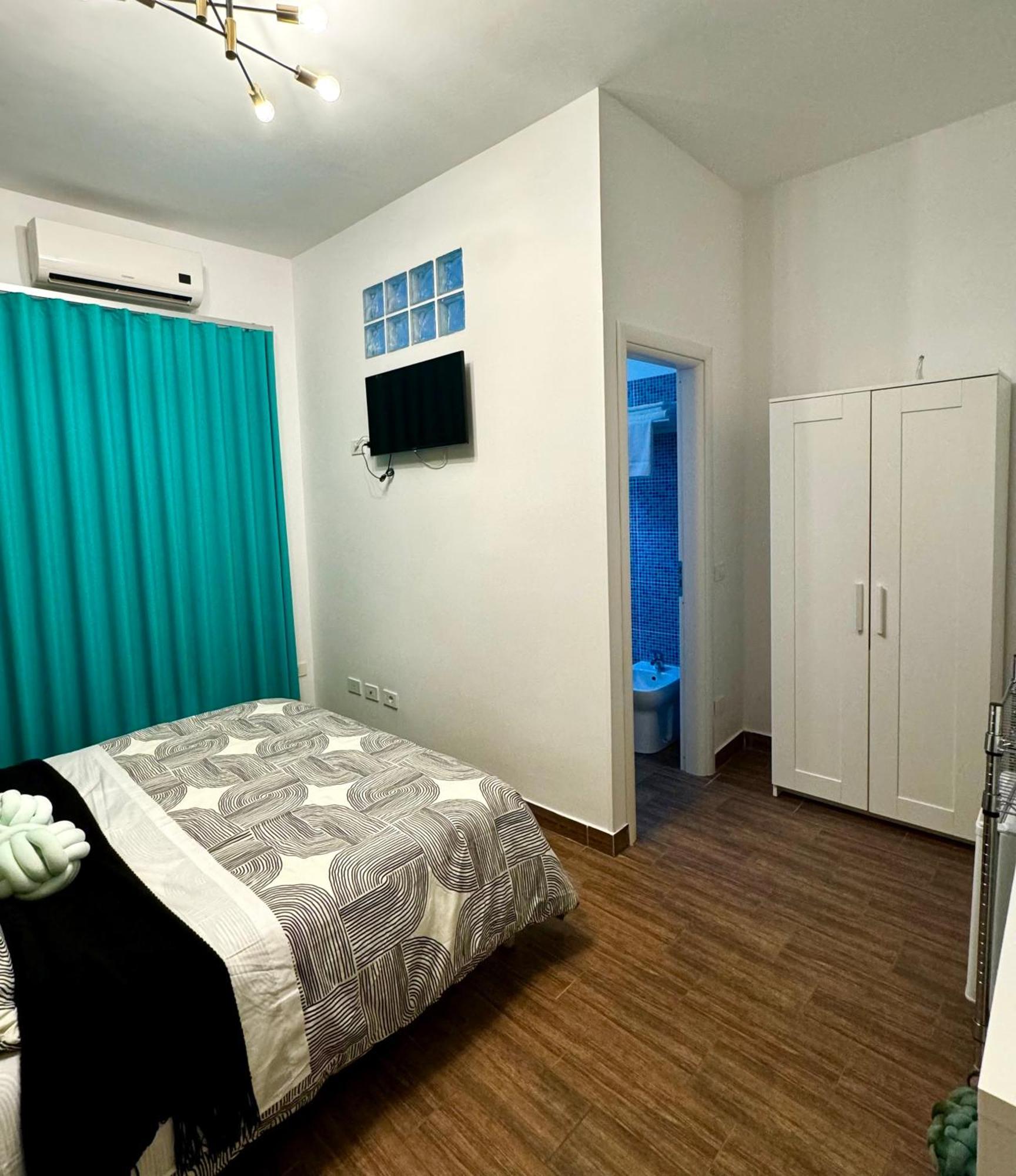 Enotria Bnb Bed & Breakfast เรจโจ ดี คาลาเบีย ภายนอก รูปภาพ