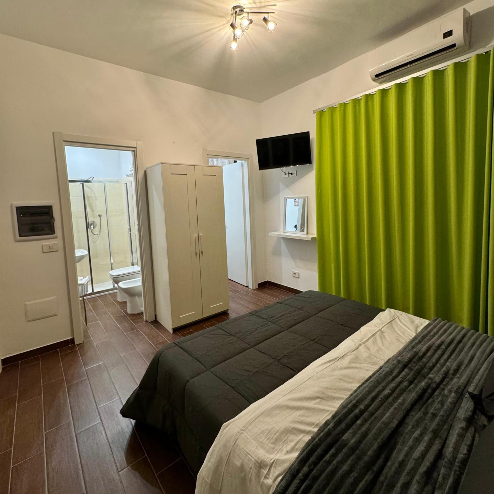 Enotria Bnb Bed & Breakfast เรจโจ ดี คาลาเบีย ภายนอก รูปภาพ